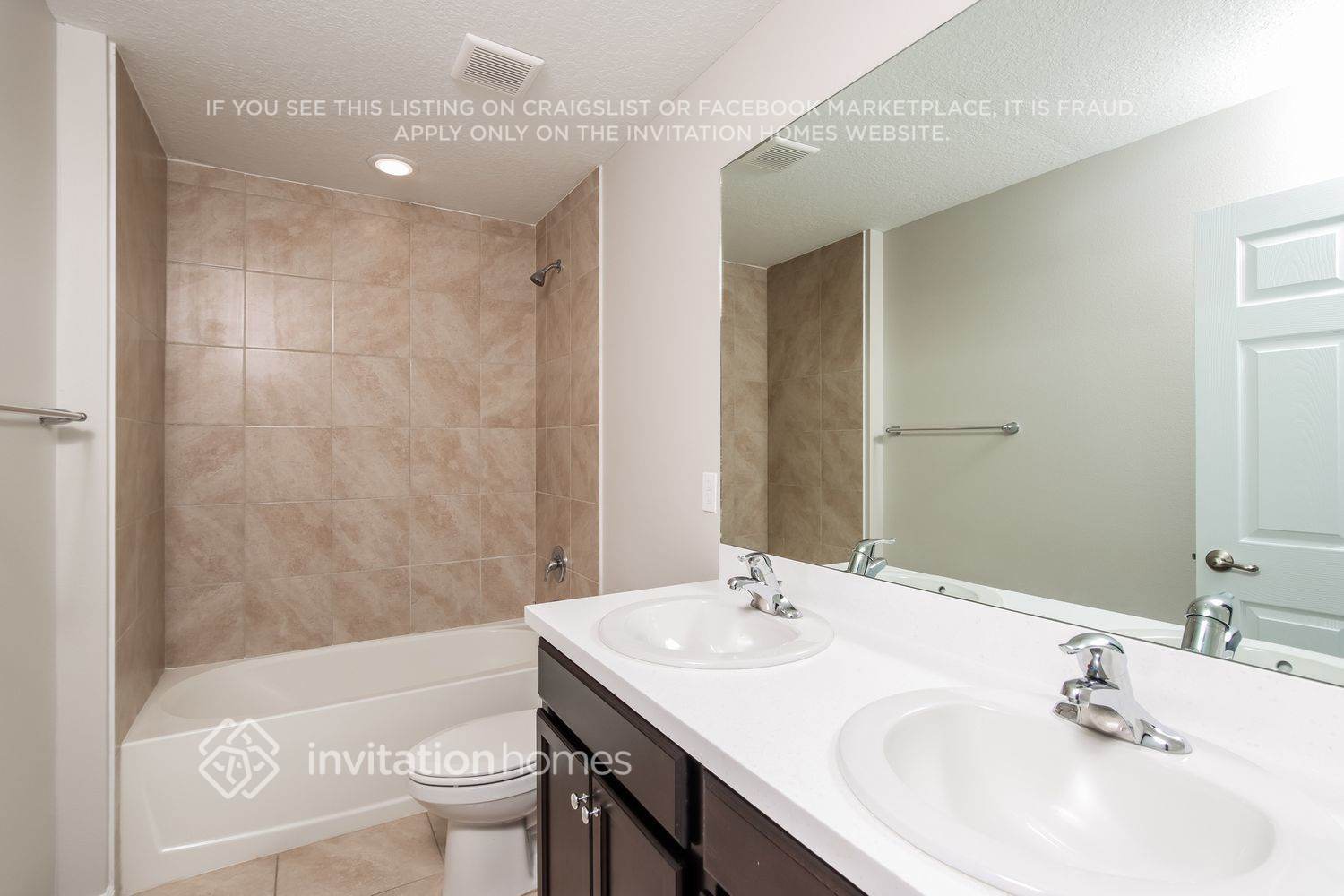 Building Photo - 555 NW North Macedo Blvd