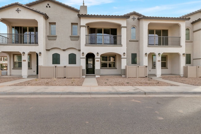Building Photo - Brand New luxurious Model Home with 2 Master Suites in Warner Meadow