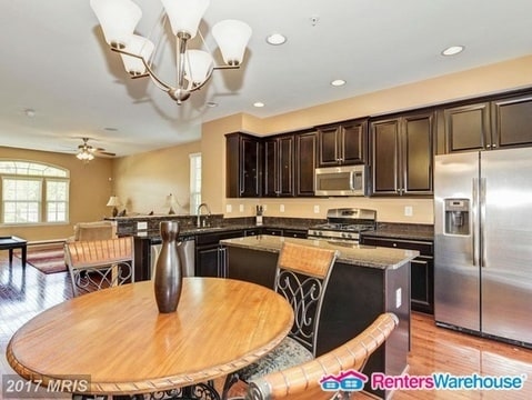 Building Photo - 7303 Old Calvary Rd