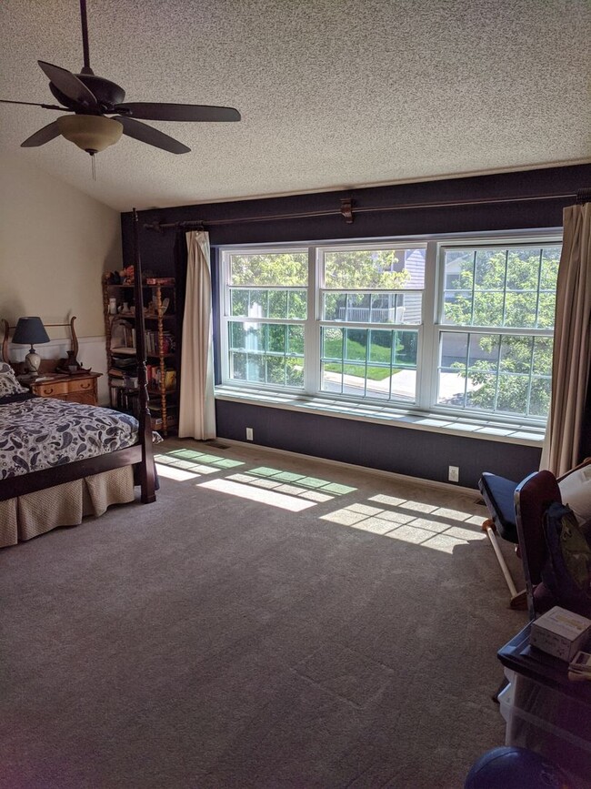Building Photo - Northwest two story home with finished bas...