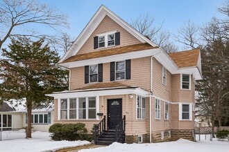 Building Photo - 99 Lincoln St