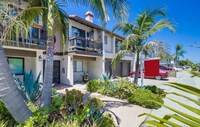 Building Photo - Discover the charm of this top-floor apart...