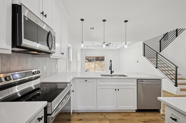 Building Photo - 3058 Hardy St