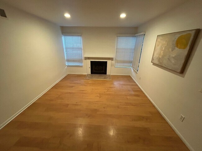 Building Photo - MOVE IN SPECIAL....$750.00 off with May, 2026 move in! Cozy condo in Shadowridge Community