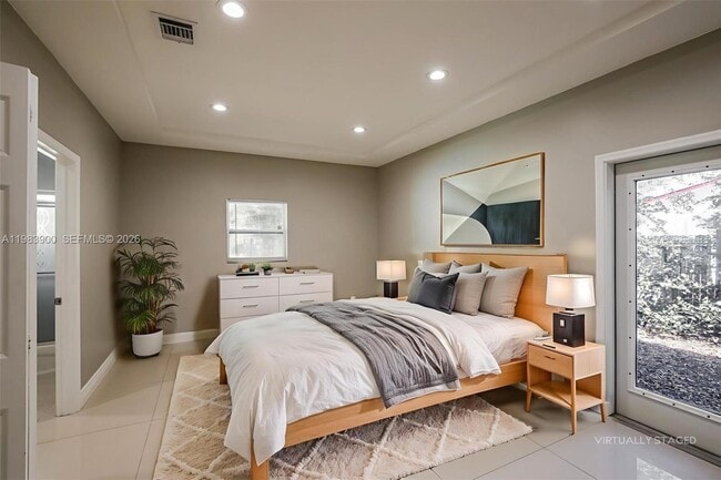 Building Photo - 2835 NW 14th St