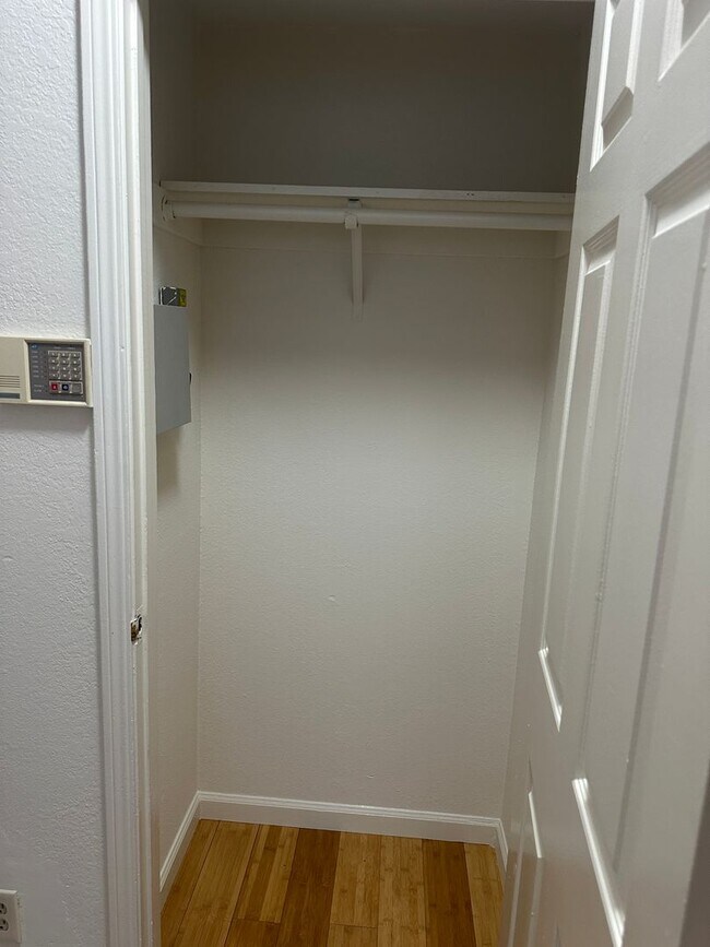 Building Photo - 3501 Richmond Blvd