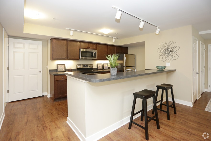 Burton Ridge Apartments 3436 Burton Ridge Rd SE Grand Rapids MI 49546