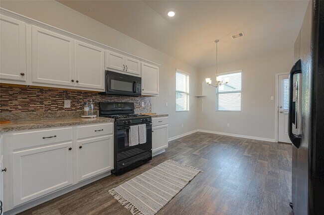 Building Photo - 5207 Chester Springs Ln