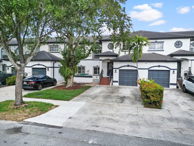 Building Photo - 12881 SW 49th Ct