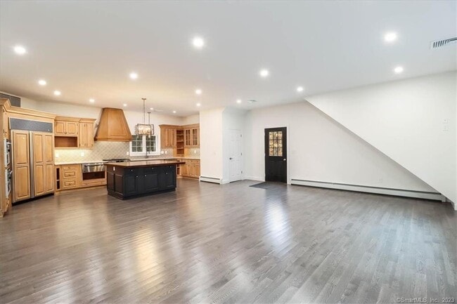 Building Photo - 29 CT-55