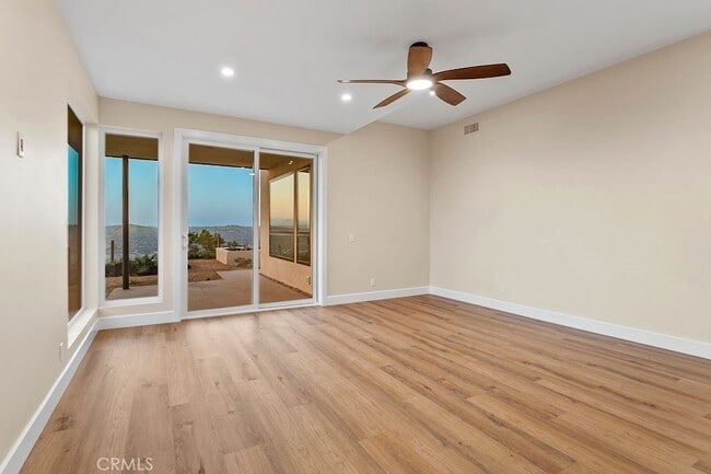 Building Photo - 26932 Via La Mirada