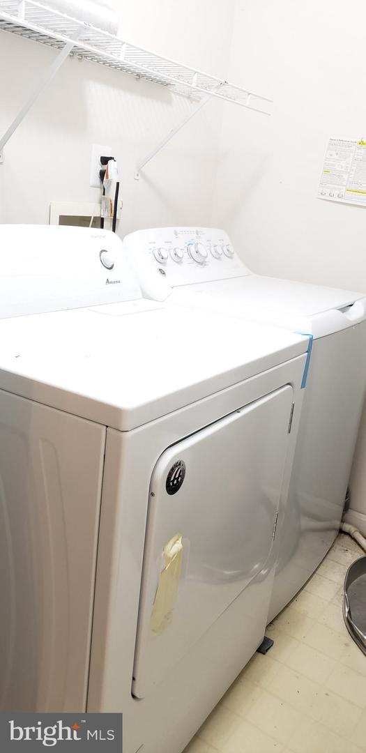 Building Photo - 8709 Spring Brook Way