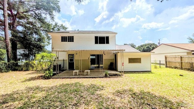 Building Photo - 2117 Pullman Cir