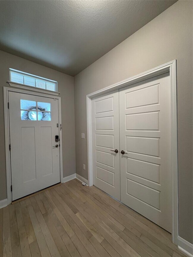 Building Photo - 9200 Margaret Jewel Ln