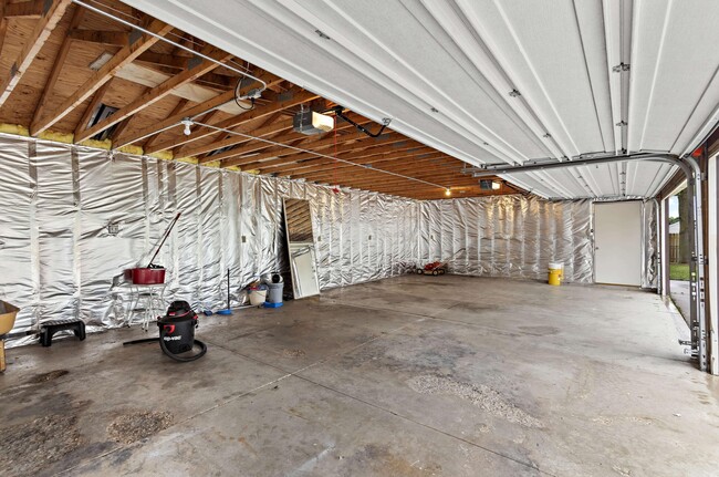Building Photo - 1462 S 97th St