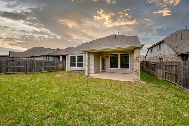 Building Photo - 8714 Windsong Trail Dr