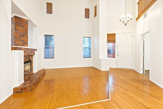 Building Photo - 1708 Cordoba Canyon St