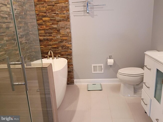 Building Photo - 3113 Sundrops Ct