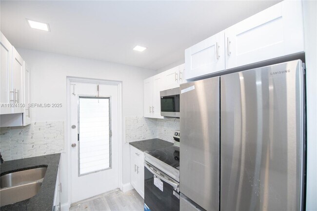 Building Photo - 8704 NW 35th St