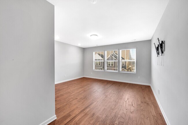 Building Photo - 526 Morrows Turnout Way