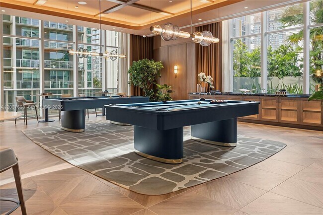 Building Photo - 77 SE 5th St