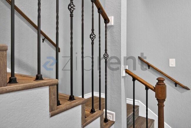 Building Photo - 113 Anderson Ave