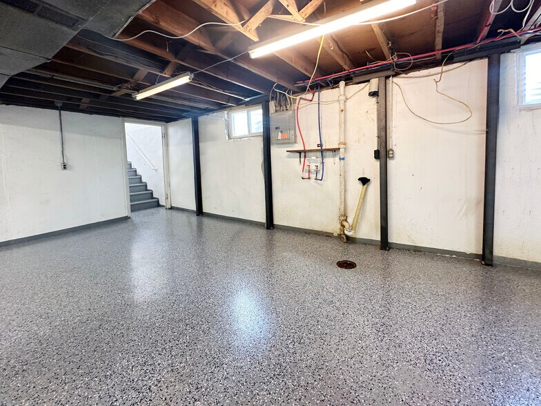 Building Photo - 1119 N Atherton Rd