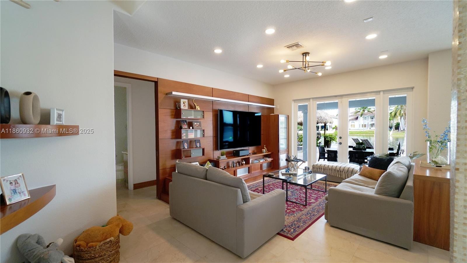 Building Photo - 7031 NW 113th Ct