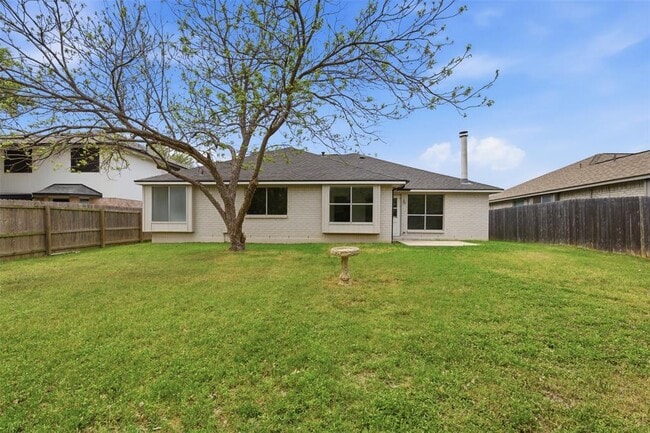 Building Photo - 508 Battlecreek Ln