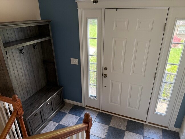 Building Photo - SIngle Family