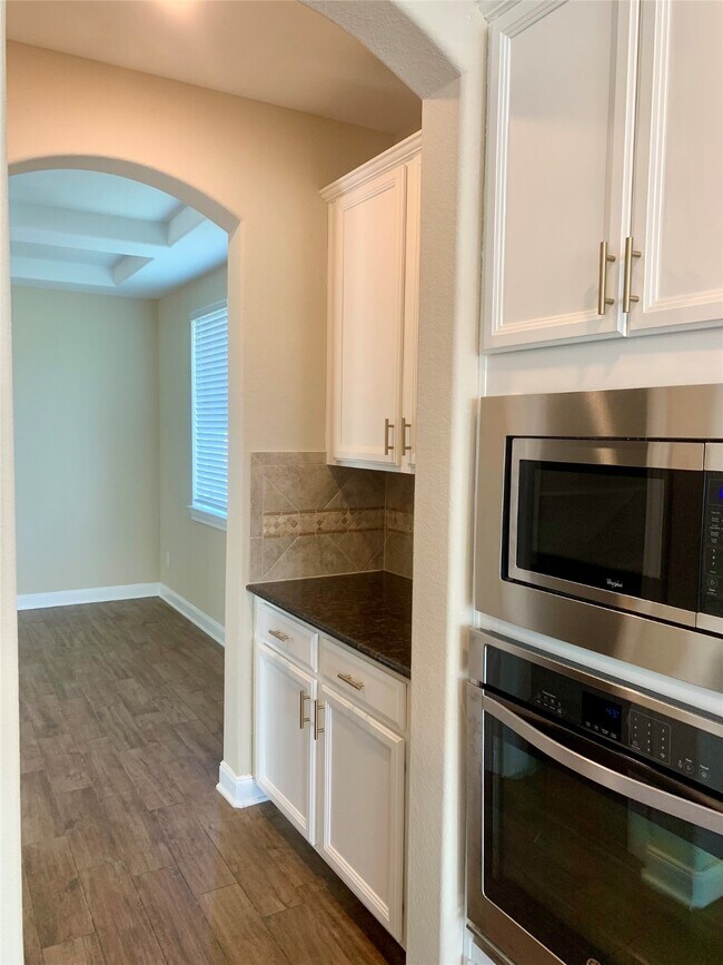 Building Photo - 3614 Bonnie Bend Dr