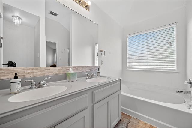 Building Photo - 1245 Mountain Peak Dr