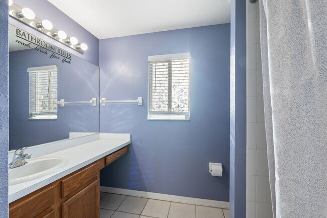 Building Photo - 3316 Pine Top Dr