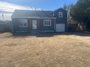 Building Photo - 1924 NW Arlington Ave