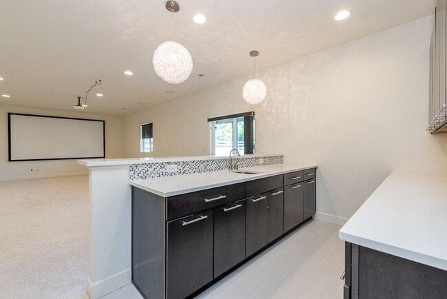 Building Photo - Beautiful 4 Bed, 3.5 bath home in SE Fort Collins