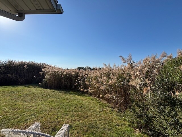 Building Photo - 93 Seaside Ave