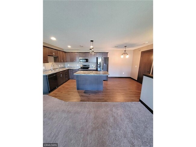 Building Photo - 1889 Cypress Ct