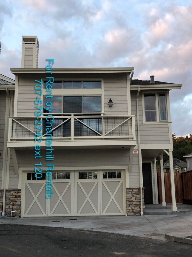 Building Photo - Beautiful, brand new, Fountaingrove home in convenient location near Keysight, Medtronic, Fountai...