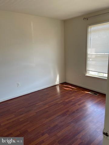 Building Photo - 5516 Sully Lake Dr