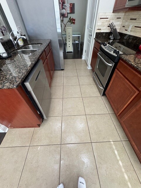 Building Photo - 13270 Vennetta Way