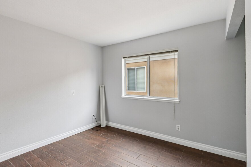 Building Photo - 7480 Addison Rd