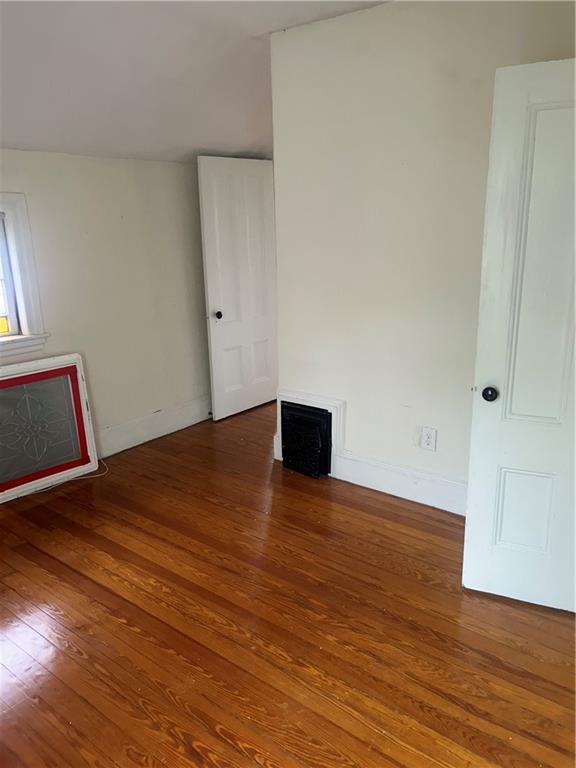 Building Photo - 179 Ivy St