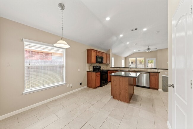 Building Photo - 731 Pickett Hill Ln