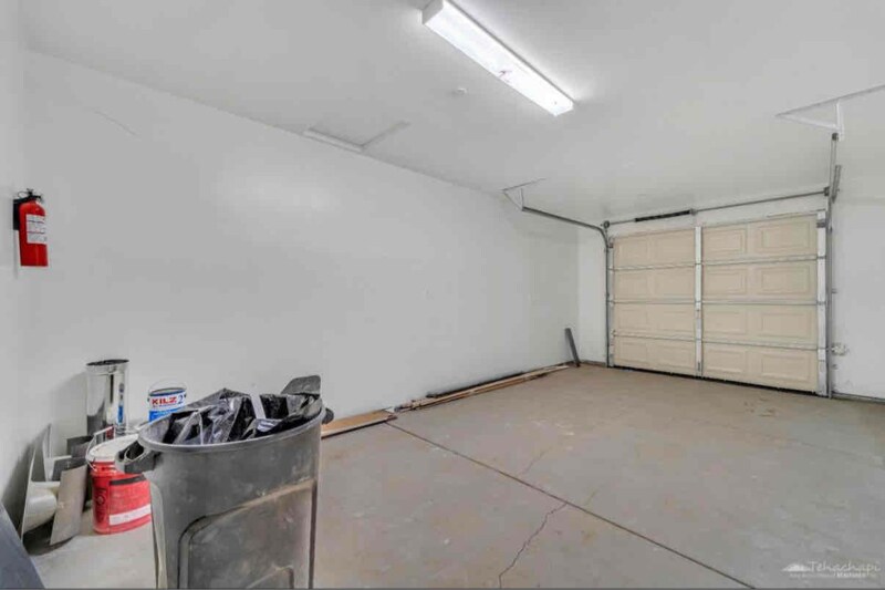 Building Photo - 21605 Golden Star Blvd