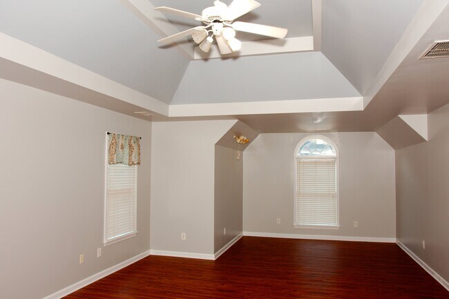 Building Photo - 2927 Arbor Creek Ln