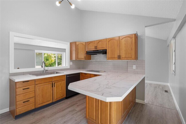 Building Photo - 836 Country Stone Dr