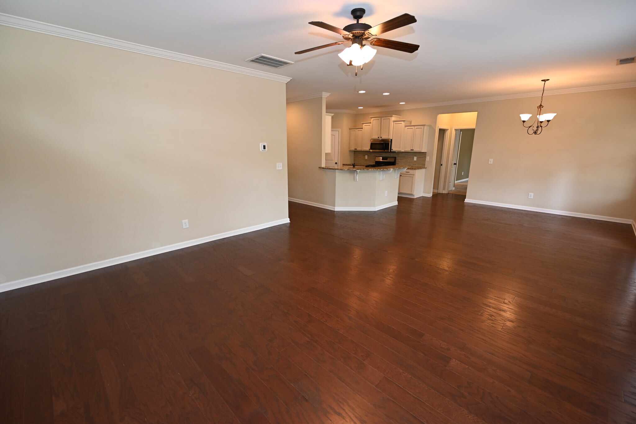 Building Photo - 2050 Covey Dr