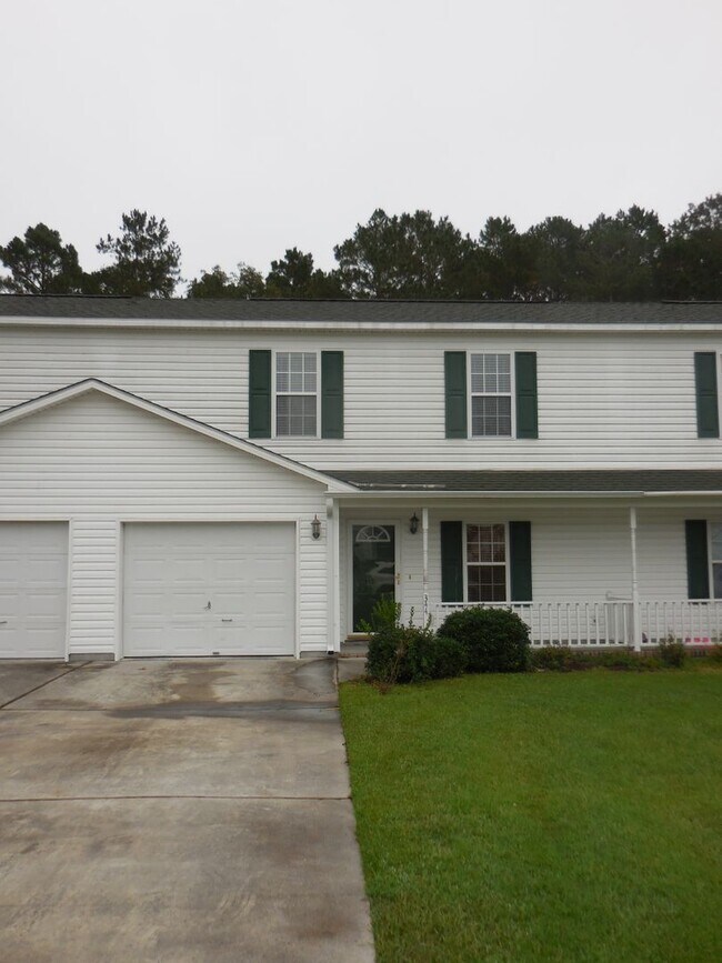 Building Photo - 2 BR 2.5 BA Horse Creek Farms
