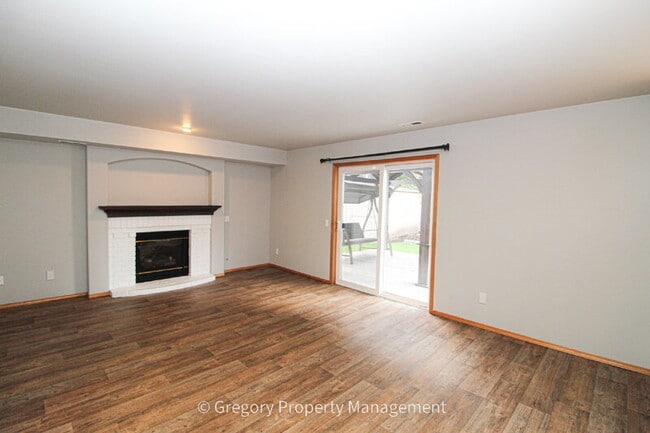 Building Photo - 12507 55th Dr SE