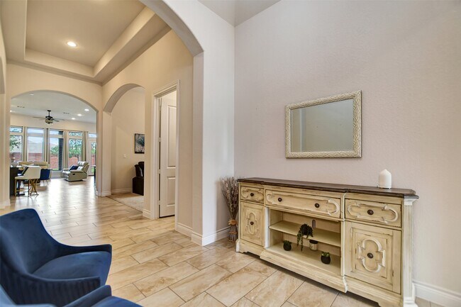 Building Photo - 10710 Balivcar Ct